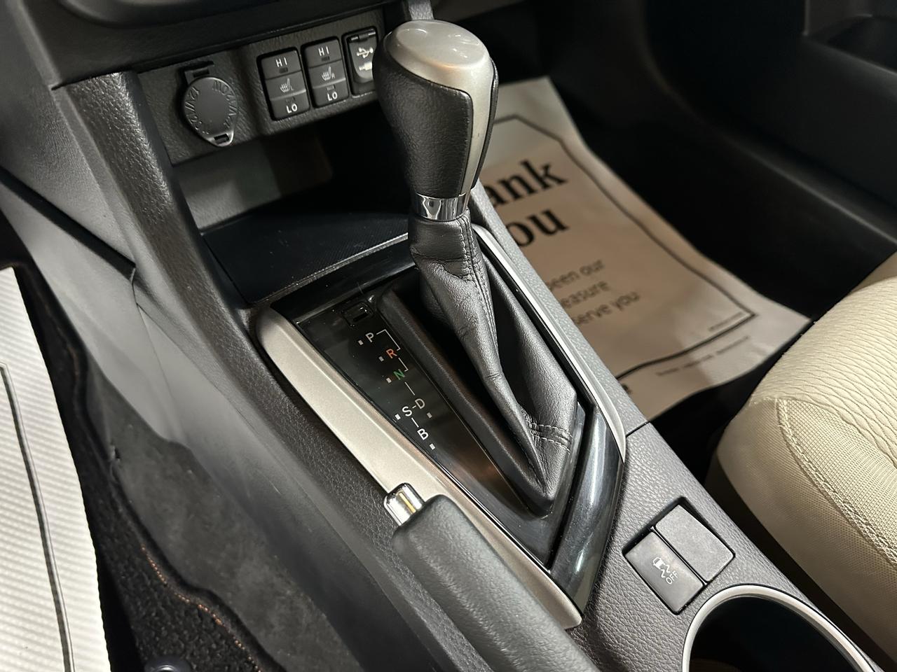 2016 Toyota Corolla LE Photo