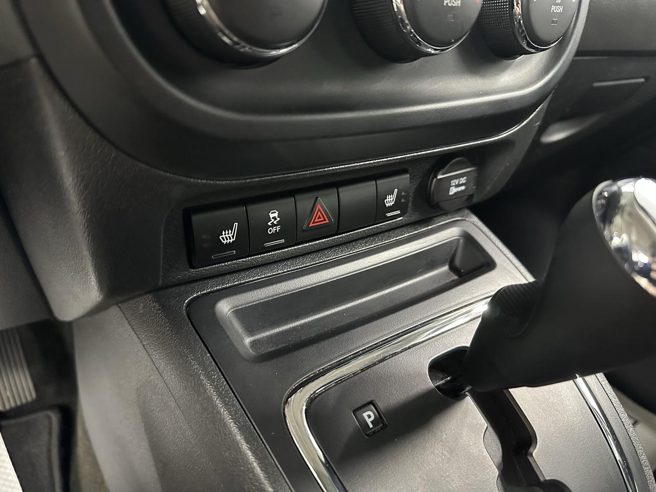 2015 Jeep Patriot 4WD 4dr High Altitude Photo