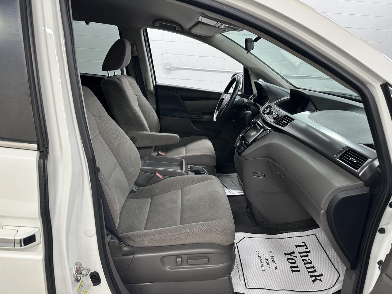 2017 Honda Odyssey EX Photo