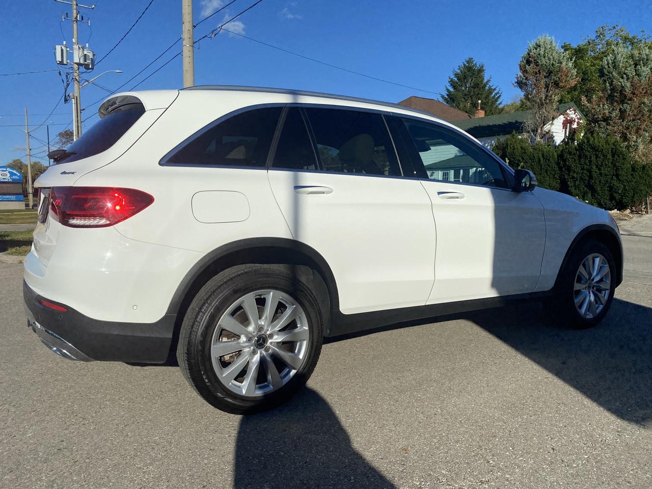 2021 Mercedes-Benz GLC-Class GLC300 4MATIC Photo2