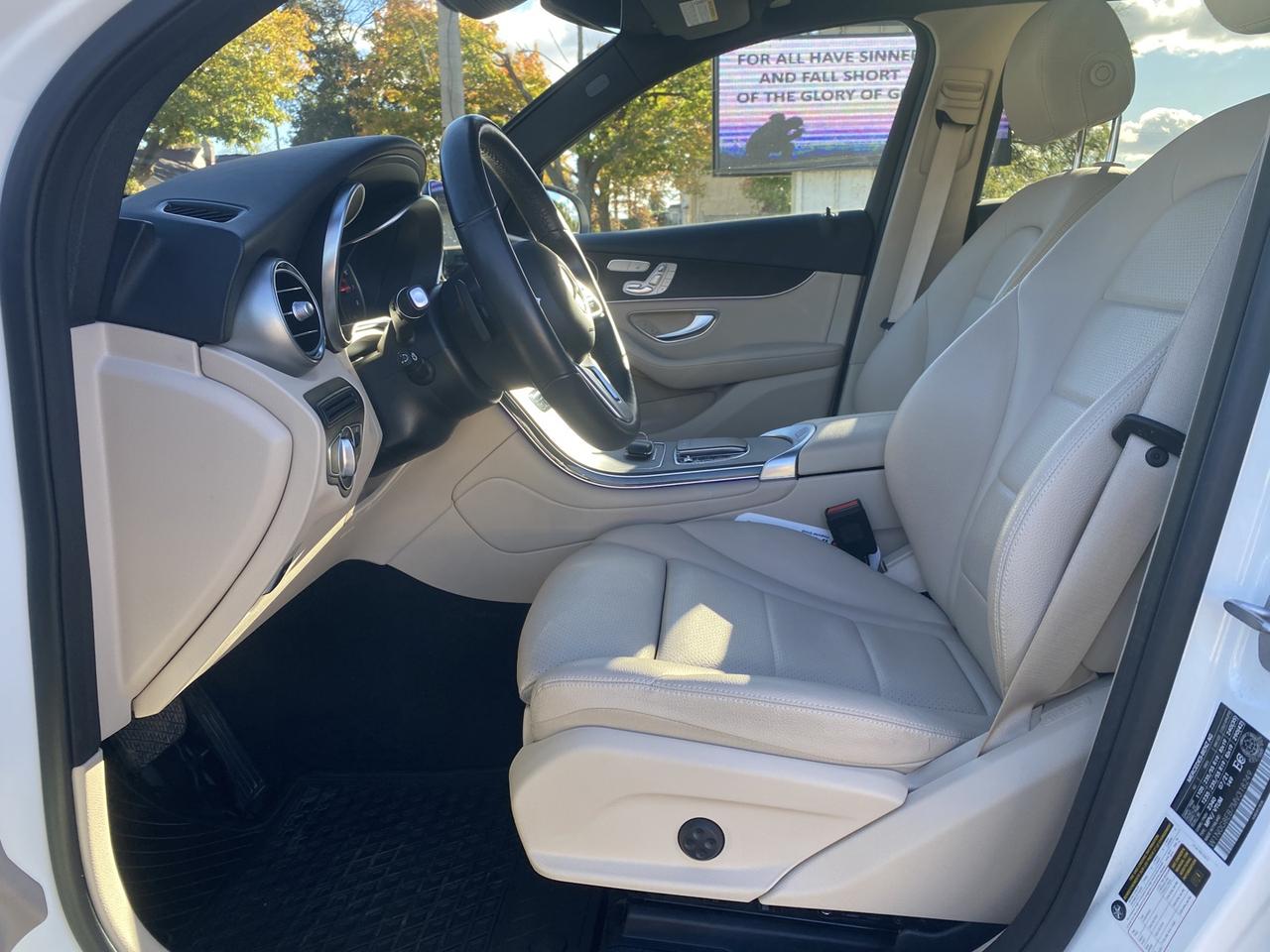 2021 Mercedes-Benz GLC-Class GLC300 4MATIC Photo