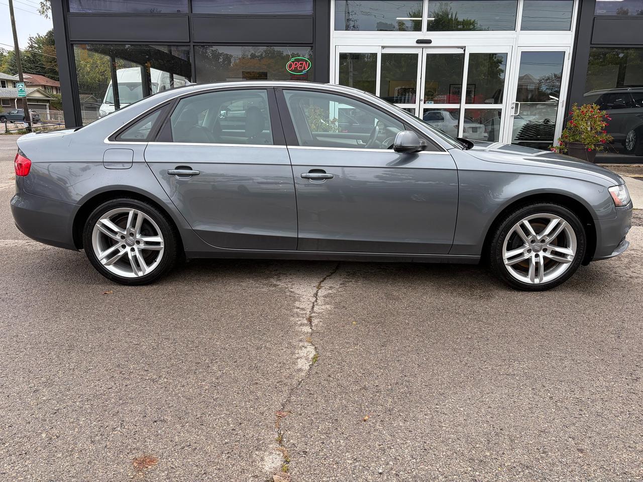 2014 Audi A4 Technik Photo