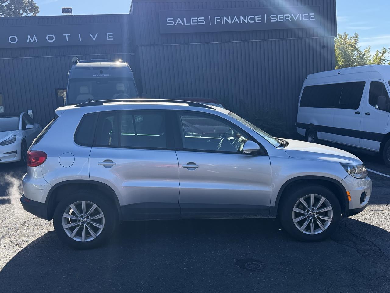 2014 Volkswagen Tiguan Trendline Photo3
