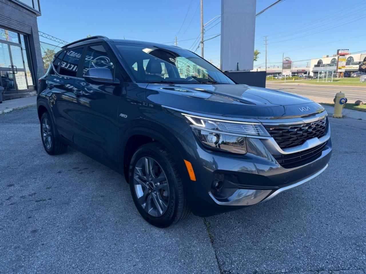 2022 Kia Seltos EX AWD * LEATHER * SUNROOF * BLIND SPOT Photo2