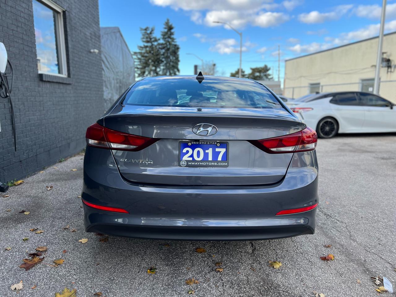 2017 Hyundai Elantra GL- Low KMs Back Up Camera Blind Spot Bluetooth Photo