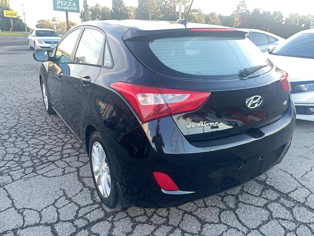 2013 Hyundai Elantra GT GLS Photo