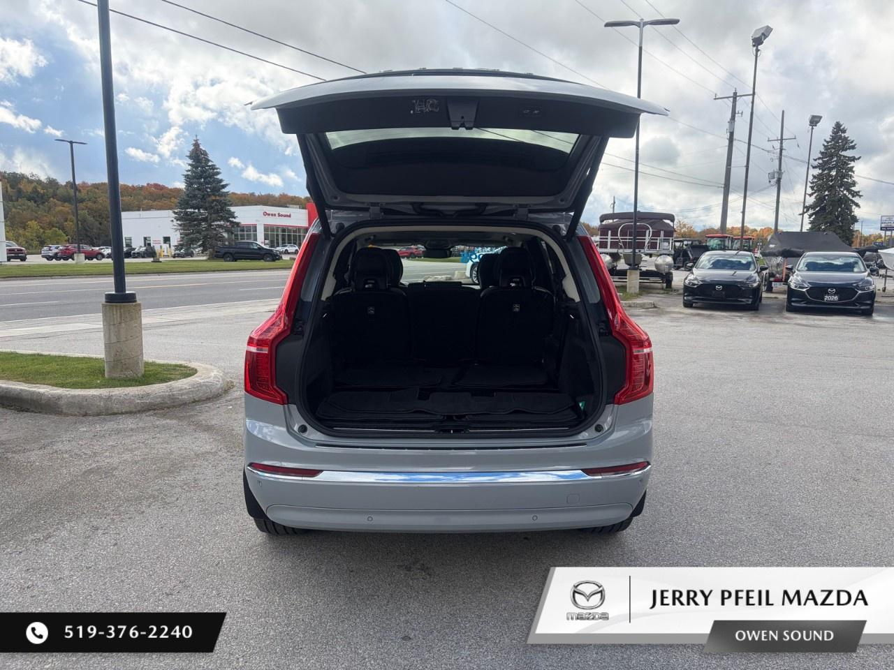 2024 Volvo XC90 B6 AWD Core Bright Theme 7-Seater Photo4