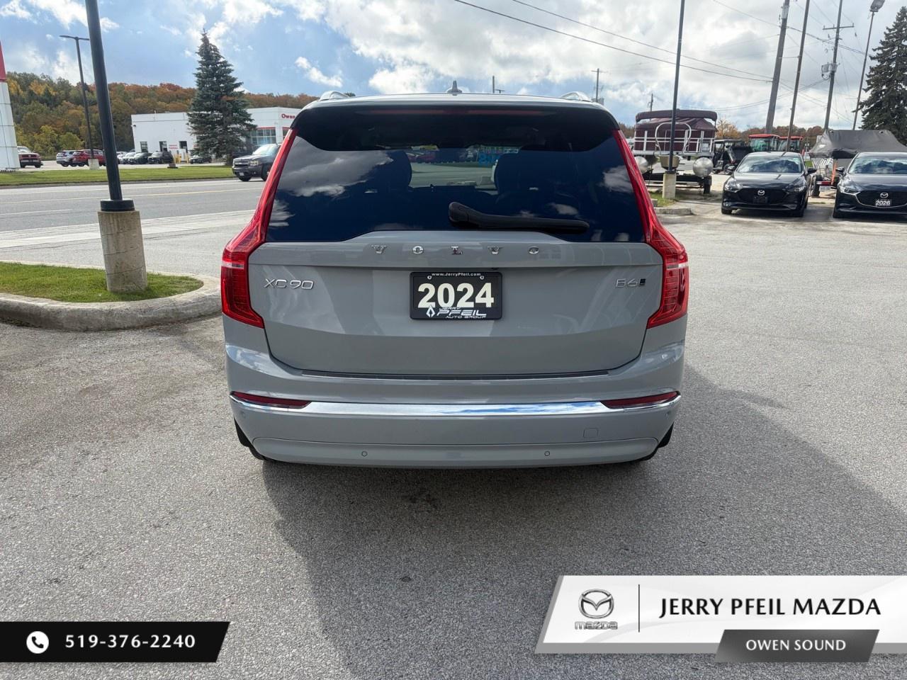 2024 Volvo XC90 B6 AWD Core Bright Theme 7-Seater Photo