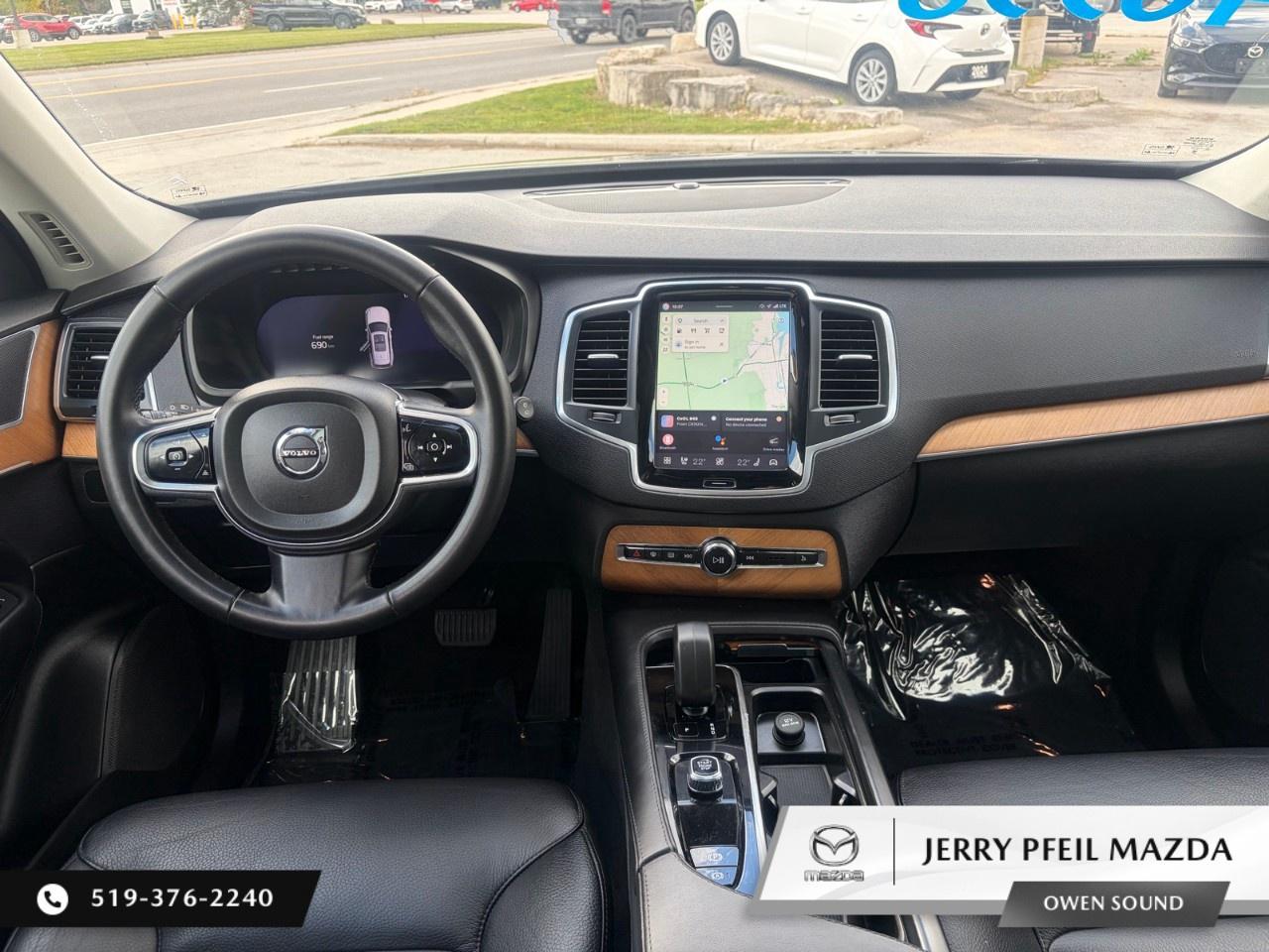 2024 Volvo XC90 B6 AWD Core Bright Theme 7-Seater Photo