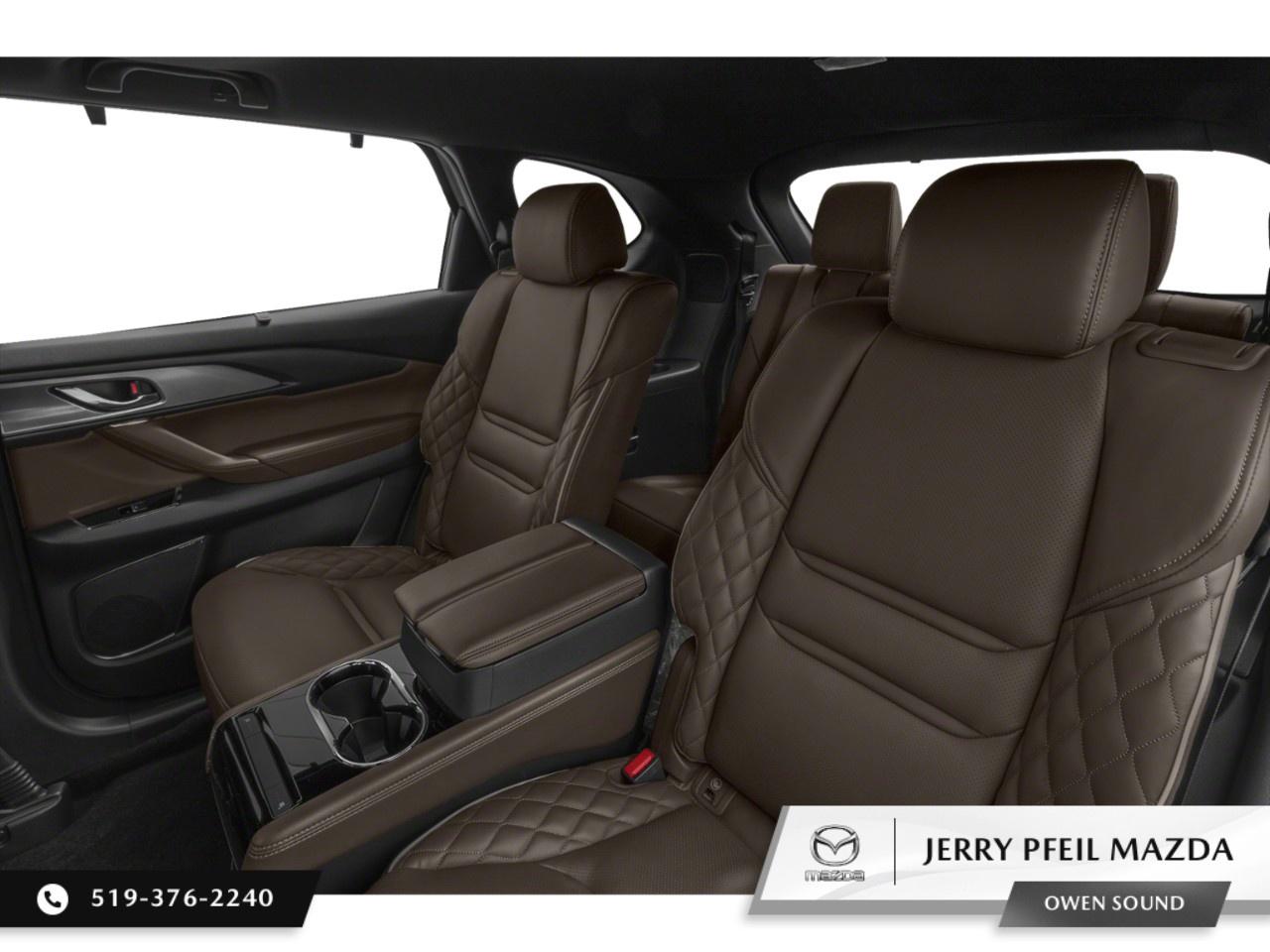 2023 Mazda CX-9 Signature AWD Photo
