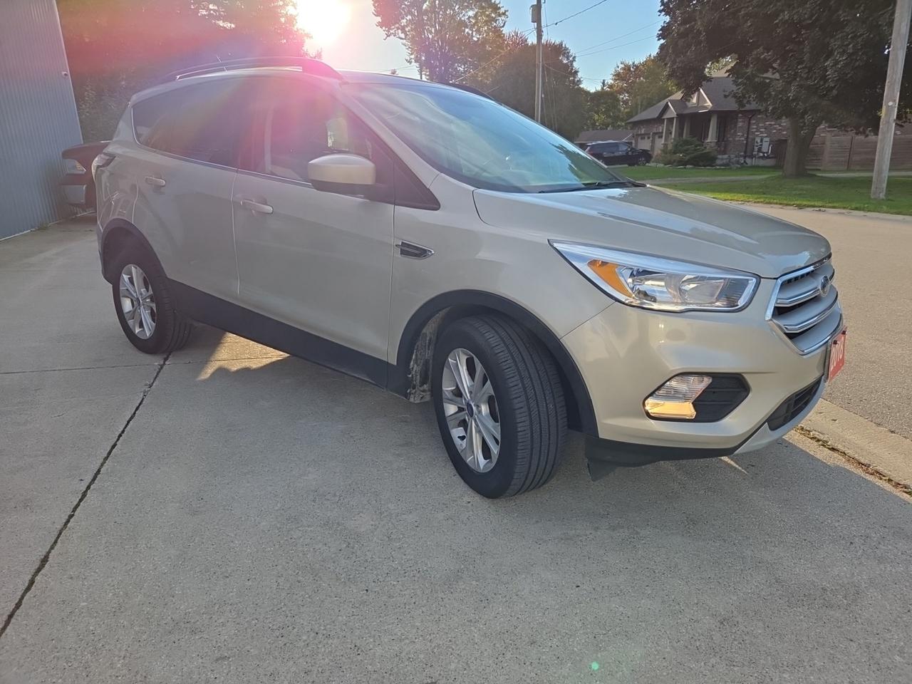 2018 Ford Escape SE Photo