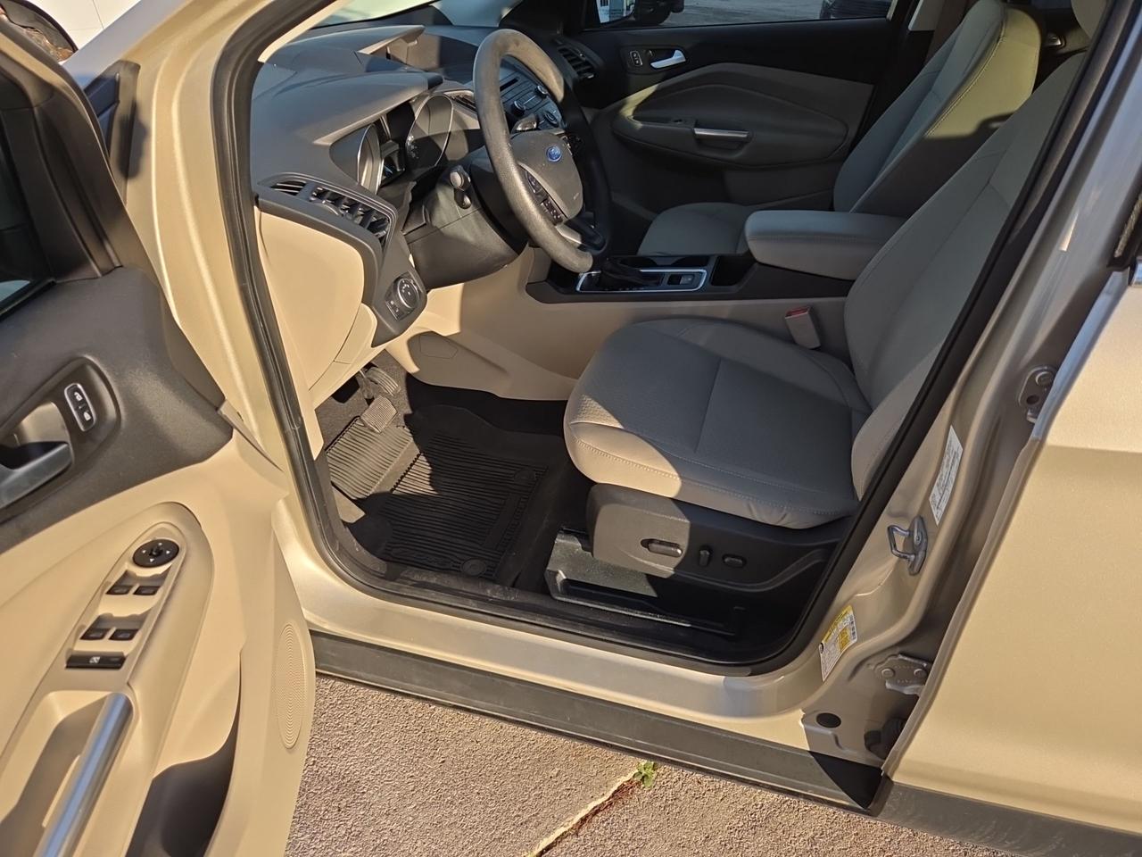 2018 Ford Escape SE Photo