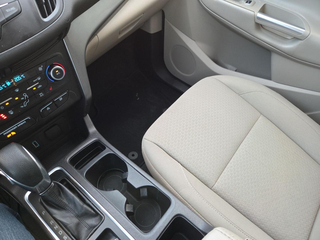 2018 Ford Escape SE Photo