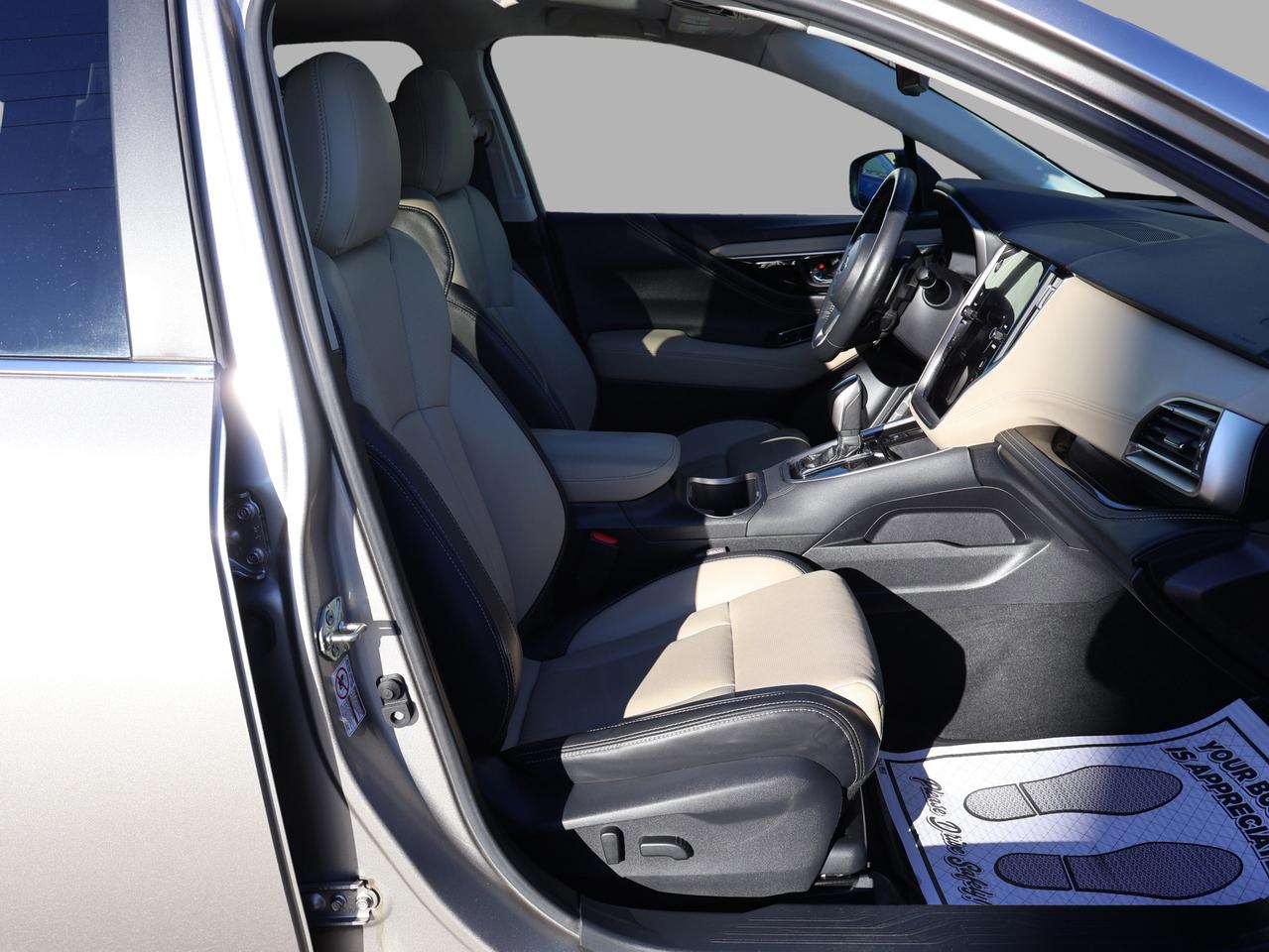 2020 Subaru Outback LIMITED AWD *ACCIDENT FREE*1 OWNER* CAMERA NAV BLUETOOTH LEATHER HEATED SEATS SUNROOF CRUISE ALLOYS Photo