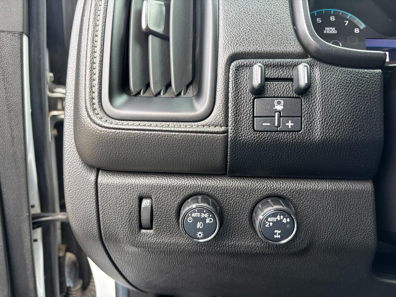 2020 GMC Canyon Denali Photo