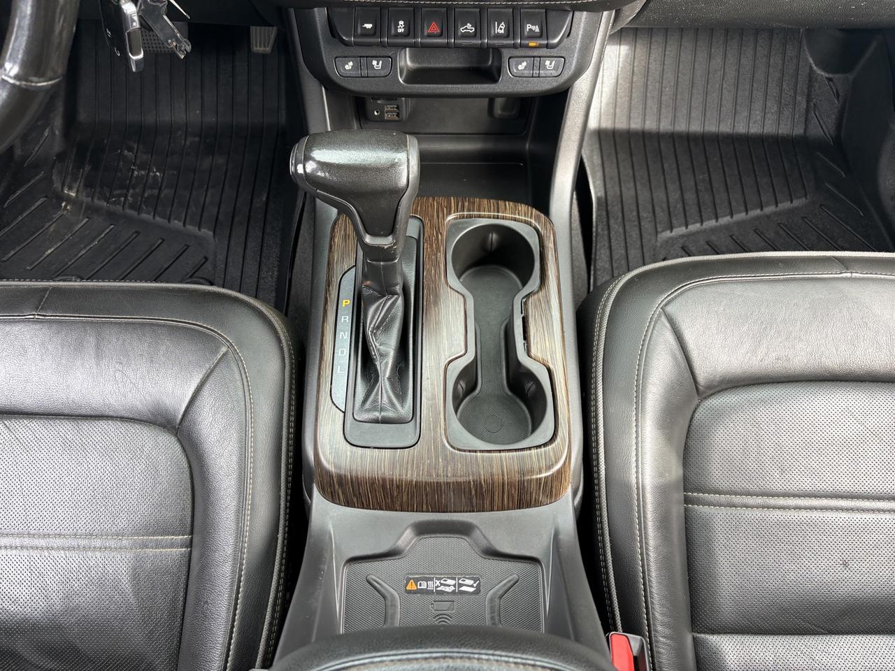 2020 GMC Canyon Denali Photo