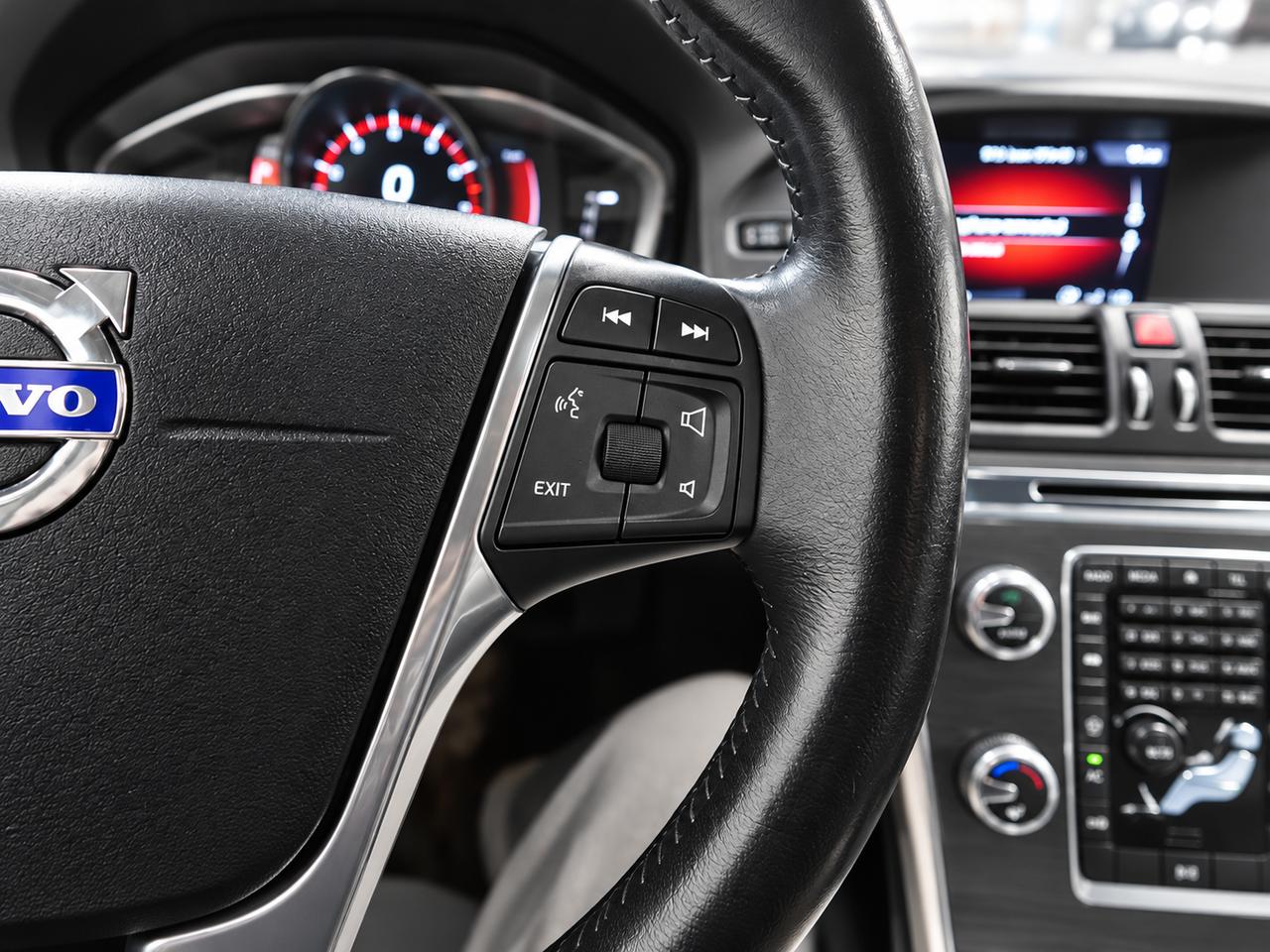 2016 Volvo XC60 SPECIAL  PREMIER,NO ACCIDENT,DEALER MAINTAINED, Photo