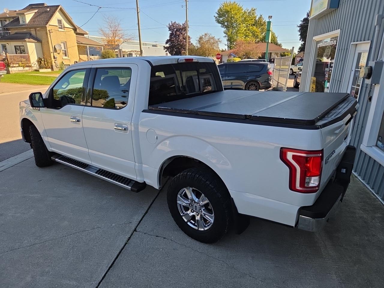 2017 Ford F-150 XLT    302A Photo