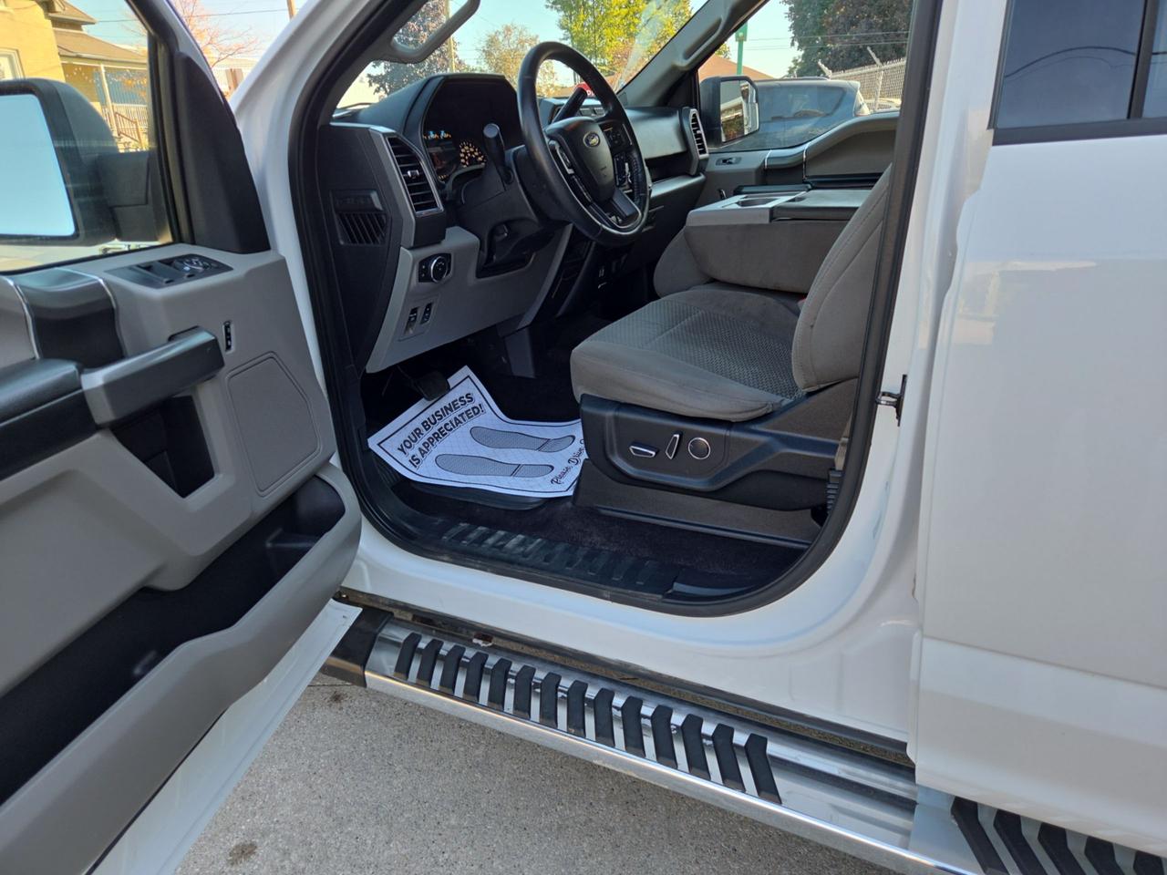 2017 Ford F-150 XLT    302A Photo