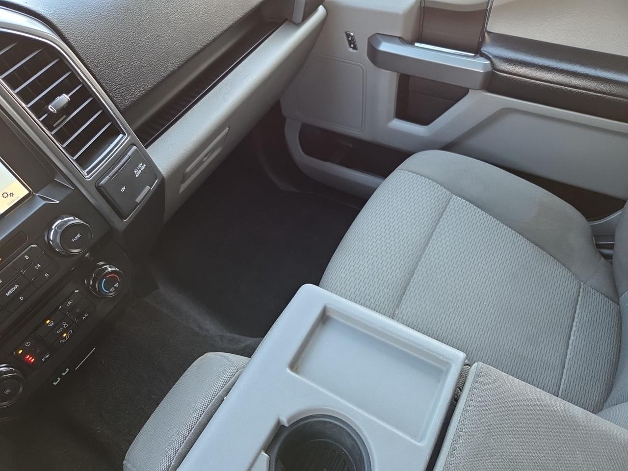 2017 Ford F-150 XLT    302A Photo