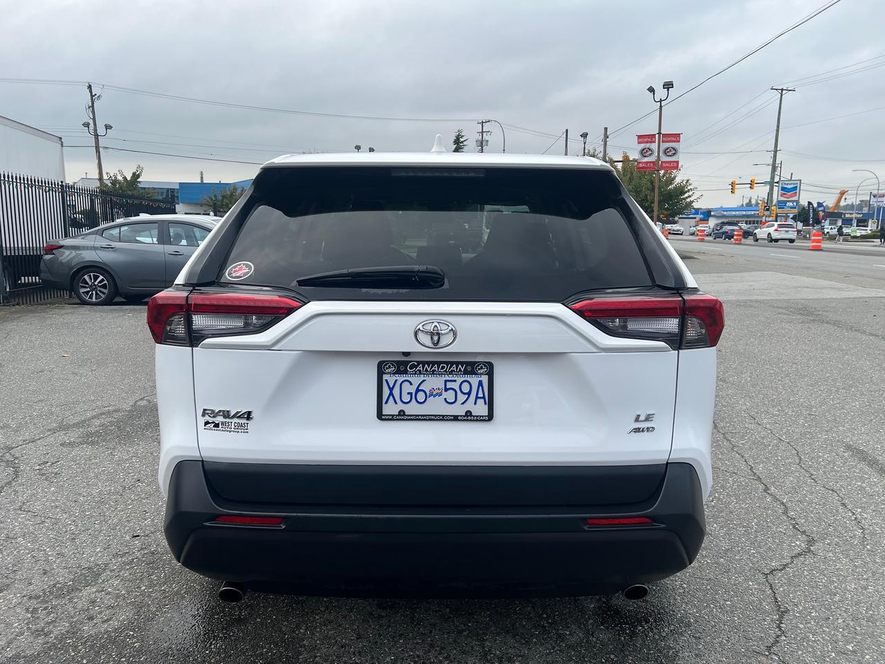 2024 Toyota RAV4 LE Photo