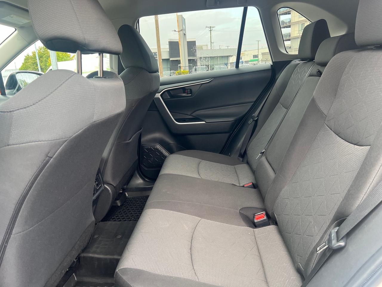 2024 Toyota RAV4 LE Photo