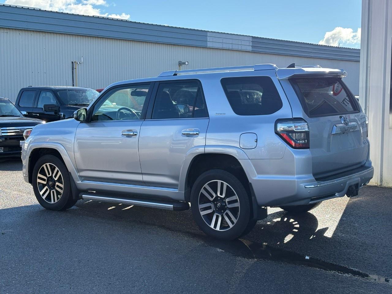2014 Toyota 4Runner 4WD 4DR V6 SR5 Photo