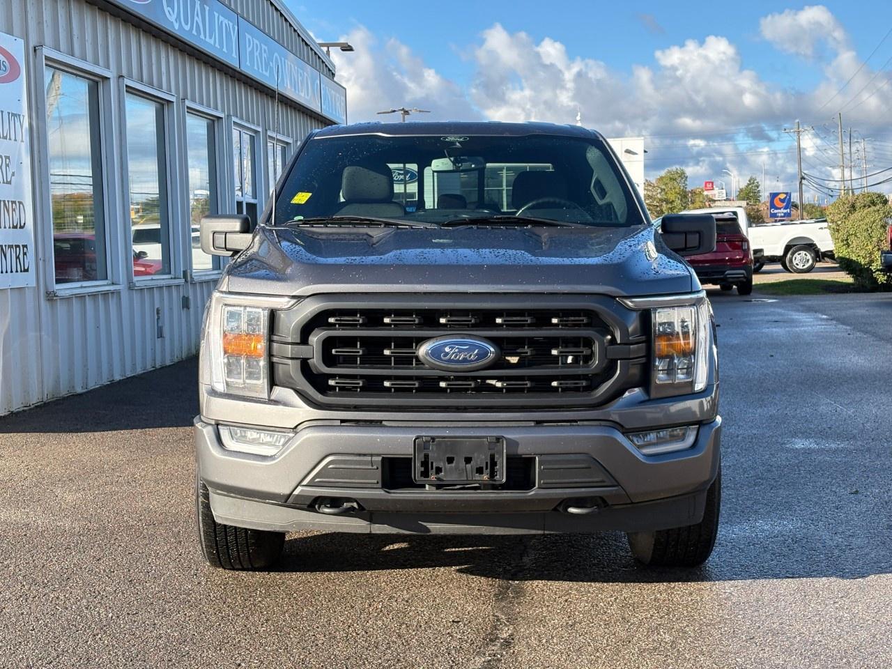 2022 Ford F-150 XLT 4WD SuperCrew 5.5' Box Photo