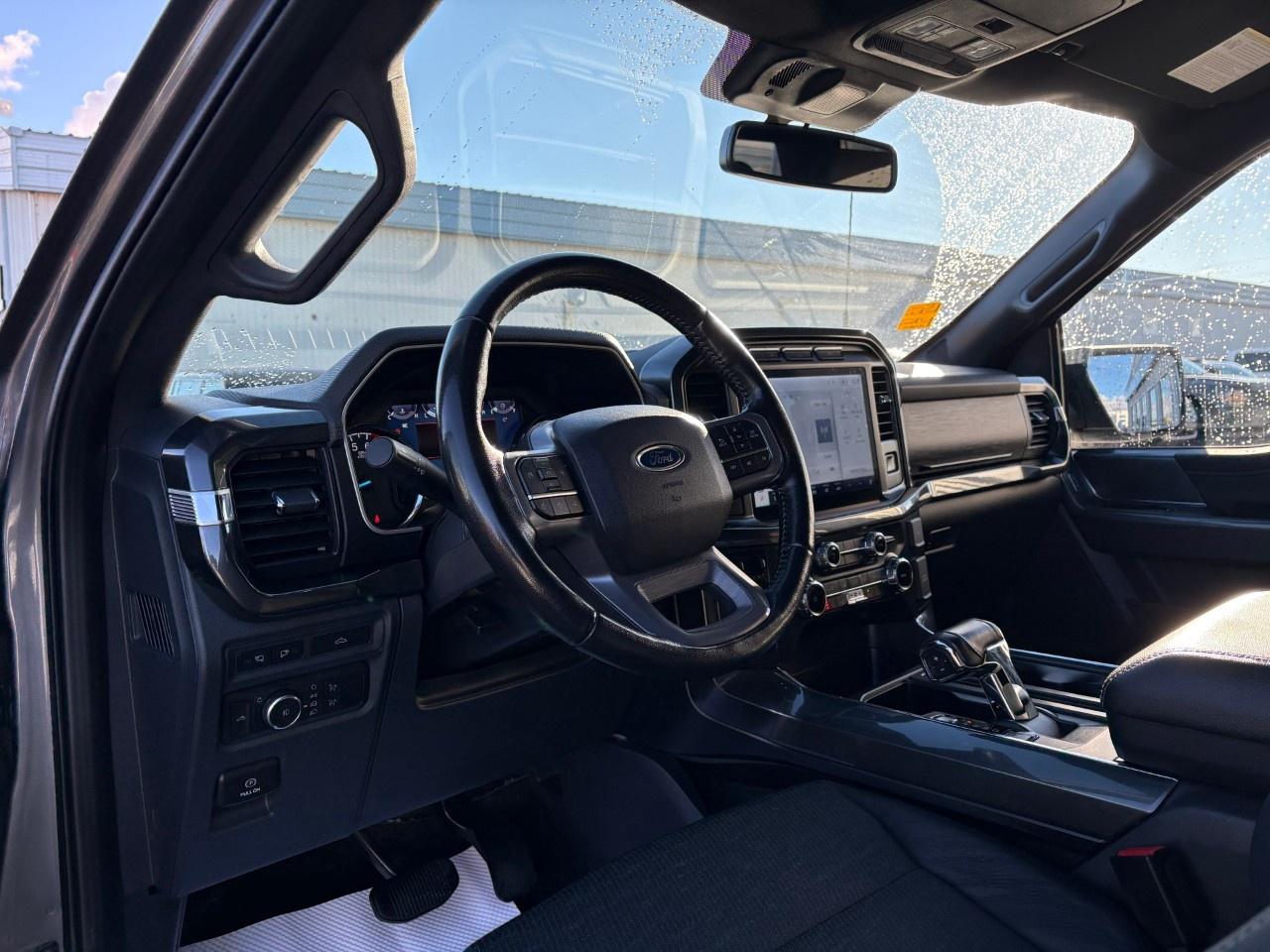 2022 Ford F-150 XLT 4WD SuperCrew 5.5' Box Photo