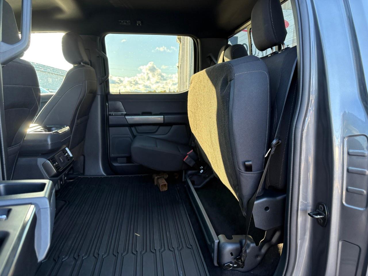 2022 Ford F-150 XLT 4WD SuperCrew 5.5' Box Photo
