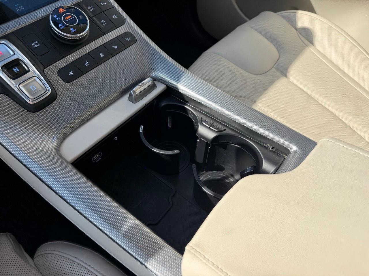 2025 Hyundai PALISADE Ultimate Calligraphy w/Beige 7-Passenger AWD Photo