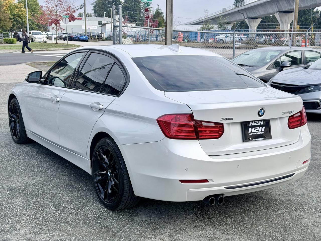 2015 BMW 3 Series FINANCING AVAILABLE Photo8
