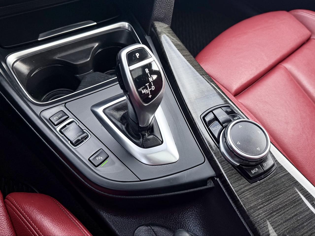 2015 BMW 3 Series FINANCING AVAILABLE Photo13