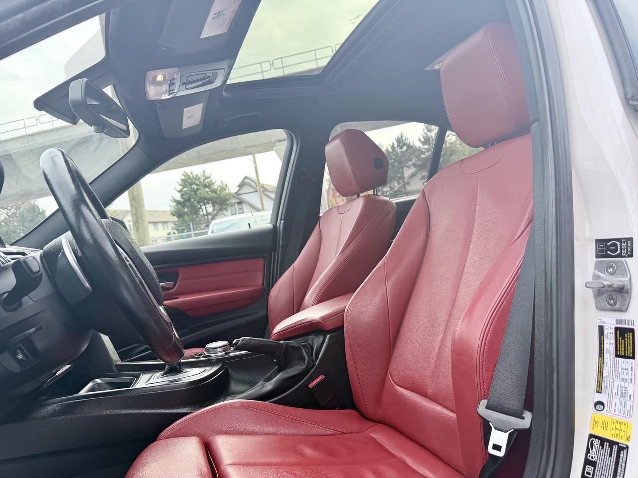 2015 BMW 3 Series FINANCING AVAILABLE Photo10