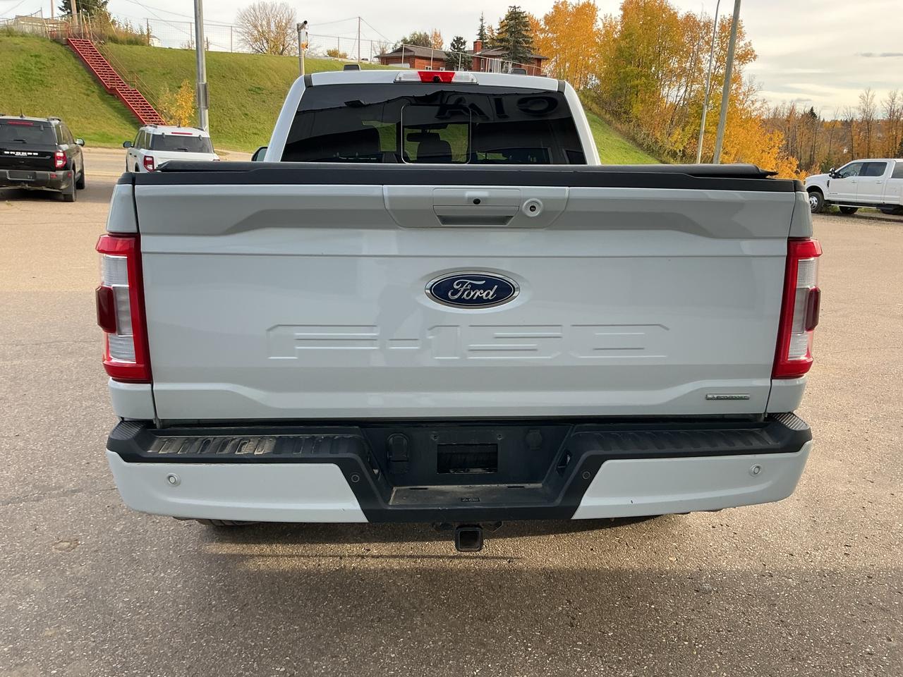 2022 Ford F-150 Lariat Photo3