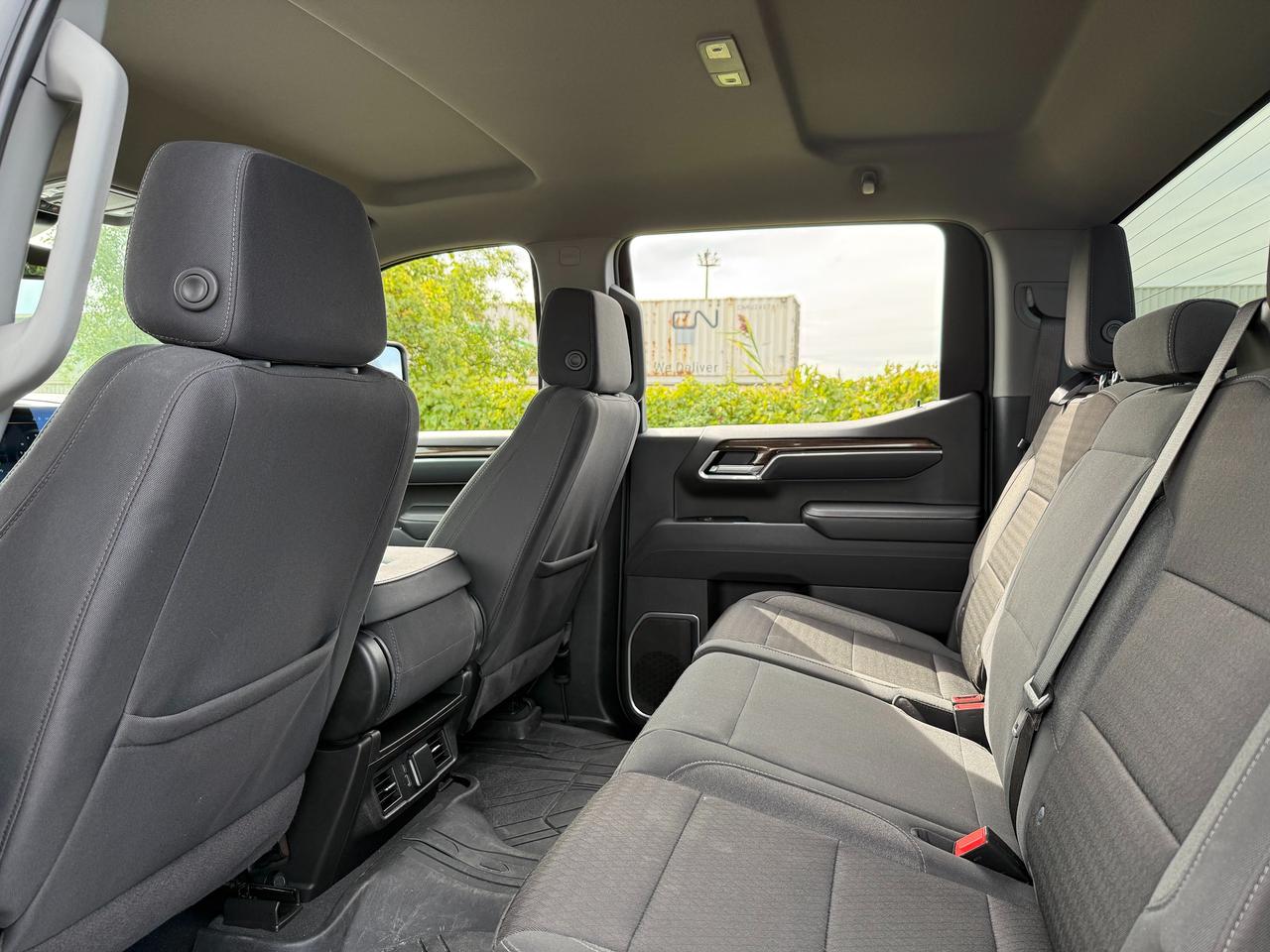 2025 Chevrolet Silverado 1500 4WD Crew Cab 157" RST Photo