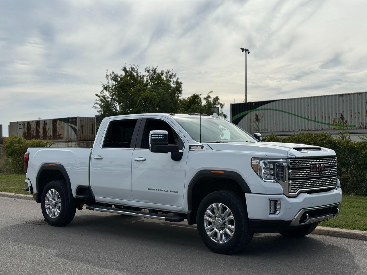 2022 GMC Sierra 2500 4WD Crew Cab 159" Denali Photo