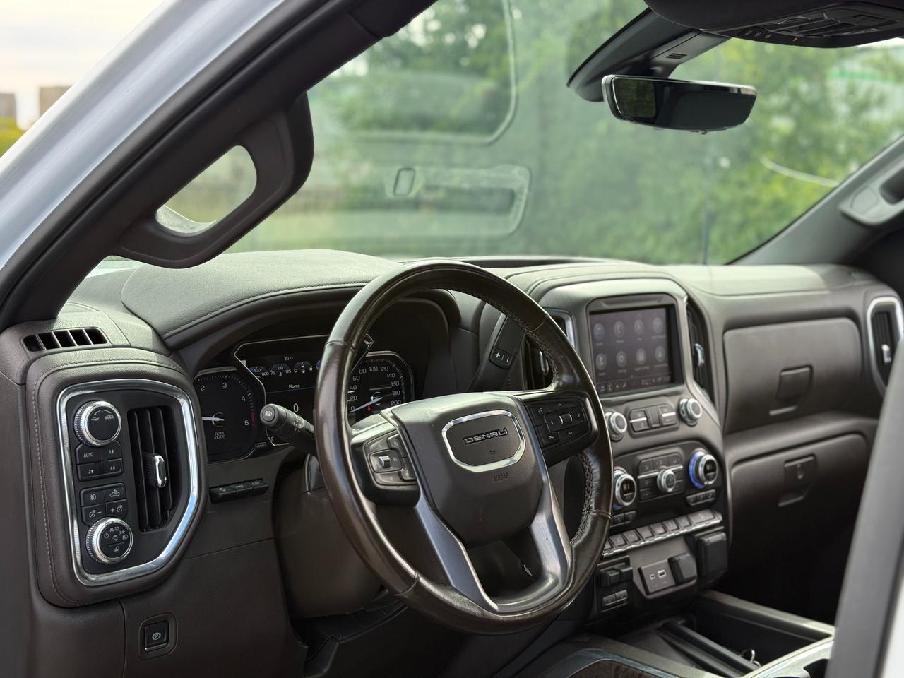 2022 GMC Sierra 2500 4WD Crew Cab 159" Denali Photo