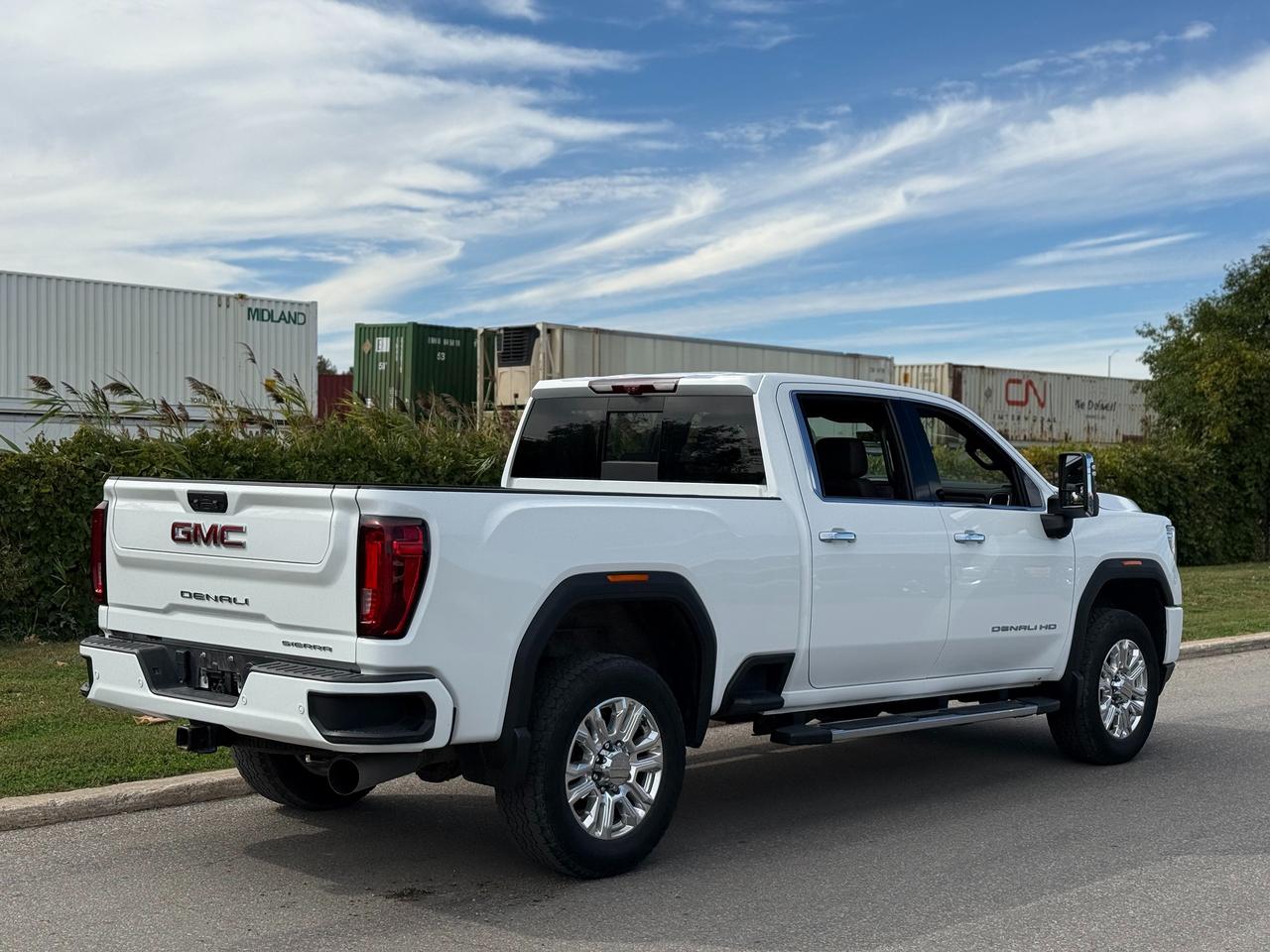 2022 GMC Sierra 2500 4WD Crew Cab 159" Denali Photo4