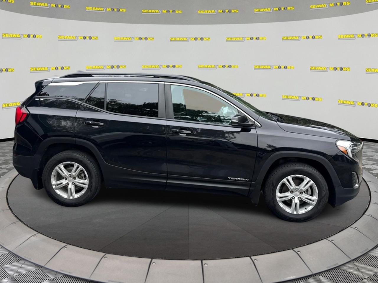 2021 GMC Terrain AWD 4DR SLE Photo1