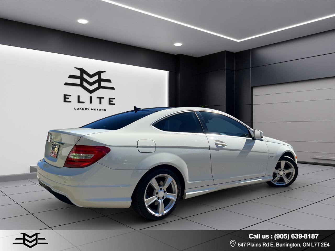 2012 Mercedes-Benz C-Class C 250 COUPE - LEATHER - SUNROOF !!! Photo