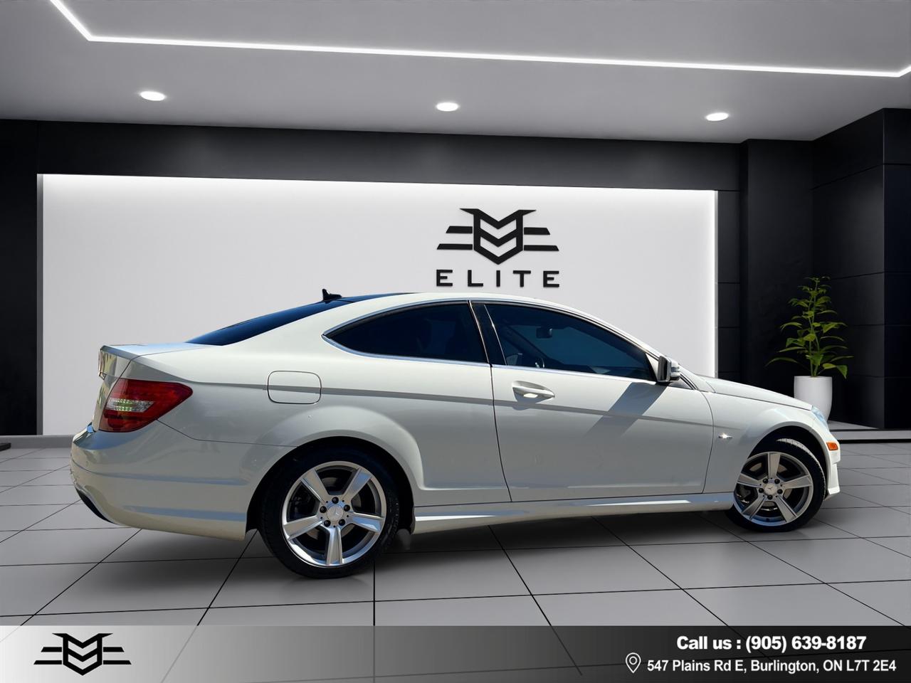 2012 Mercedes-Benz C-Class C 250 COUPE - LEATHER - SUNROOF !!! Photo