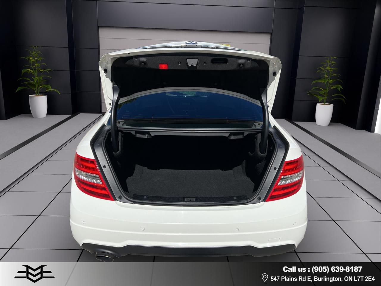 2012 Mercedes-Benz C-Class C 250 COUPE - LEATHER - SUNROOF !!! Photo