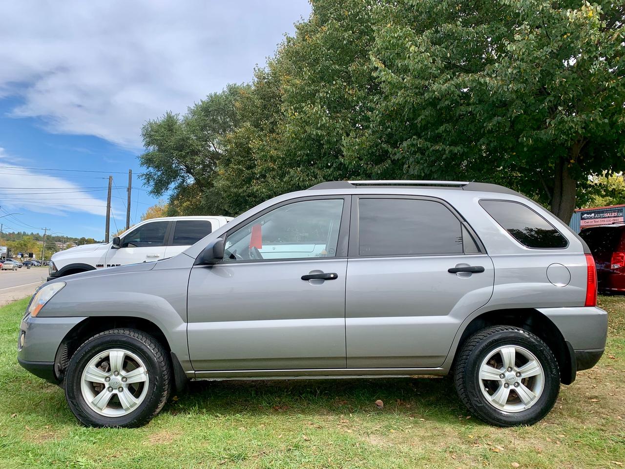 2010 Kia Sportage LX 1 OWNER 71KM W SAFETY Photo2