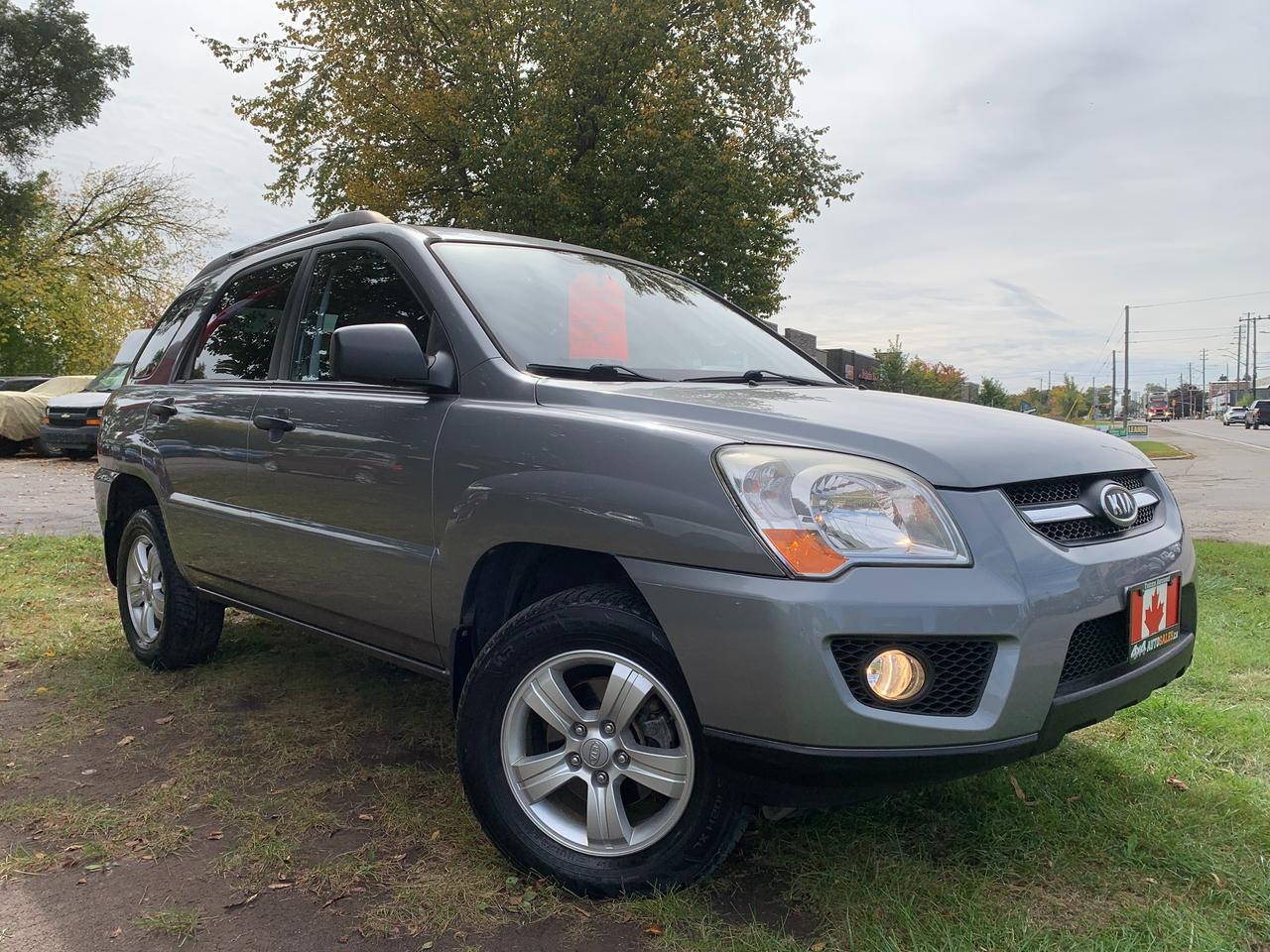 2010 Kia Sportage LX 1 OWNER 71KM W SAFETY Photo