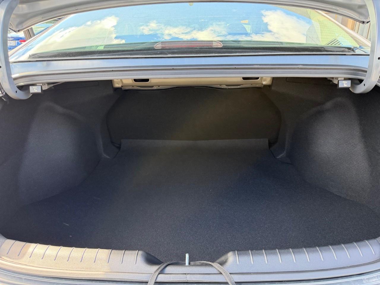2026 Hyundai Elantra Preferred IVT w/Tech Pkg Photo