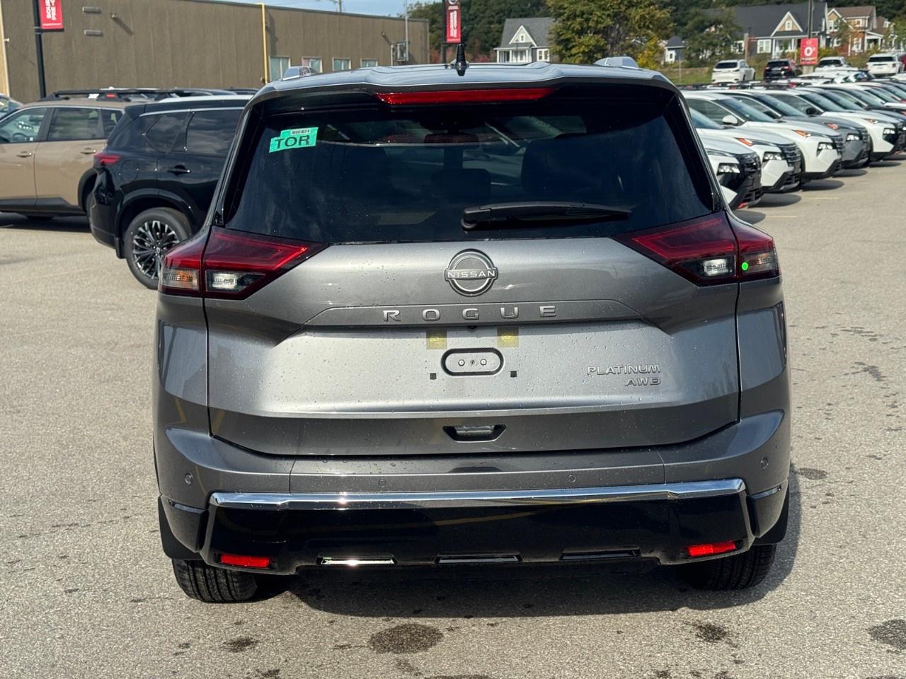 2026 Nissan Rogue AWD Platinum Photo
