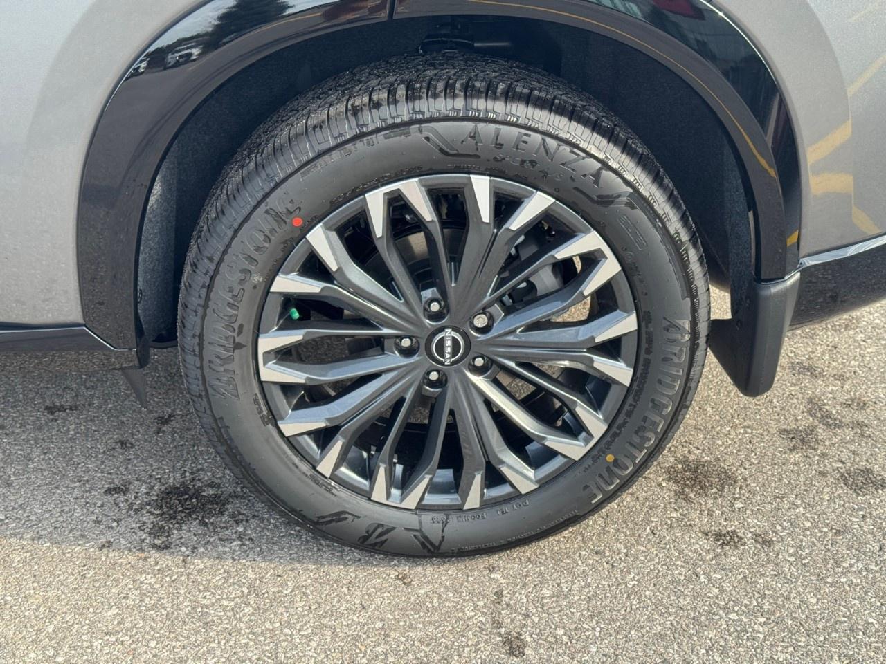 2026 Nissan Rogue AWD Platinum Photo