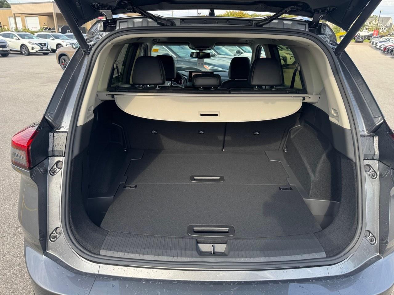 2026 Nissan Rogue AWD Platinum Photo