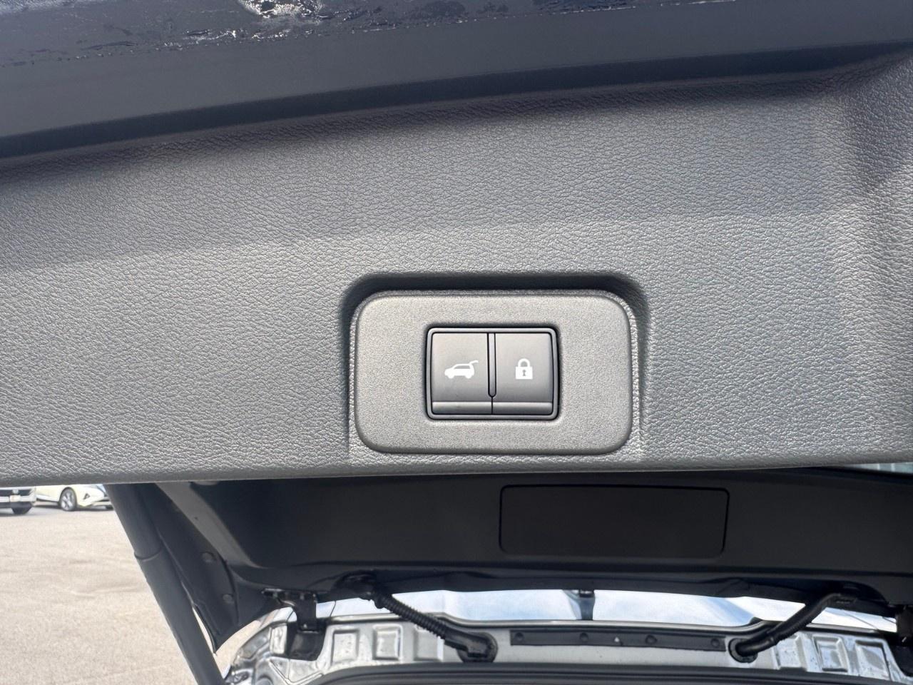 2026 Nissan Rogue AWD Platinum Photo